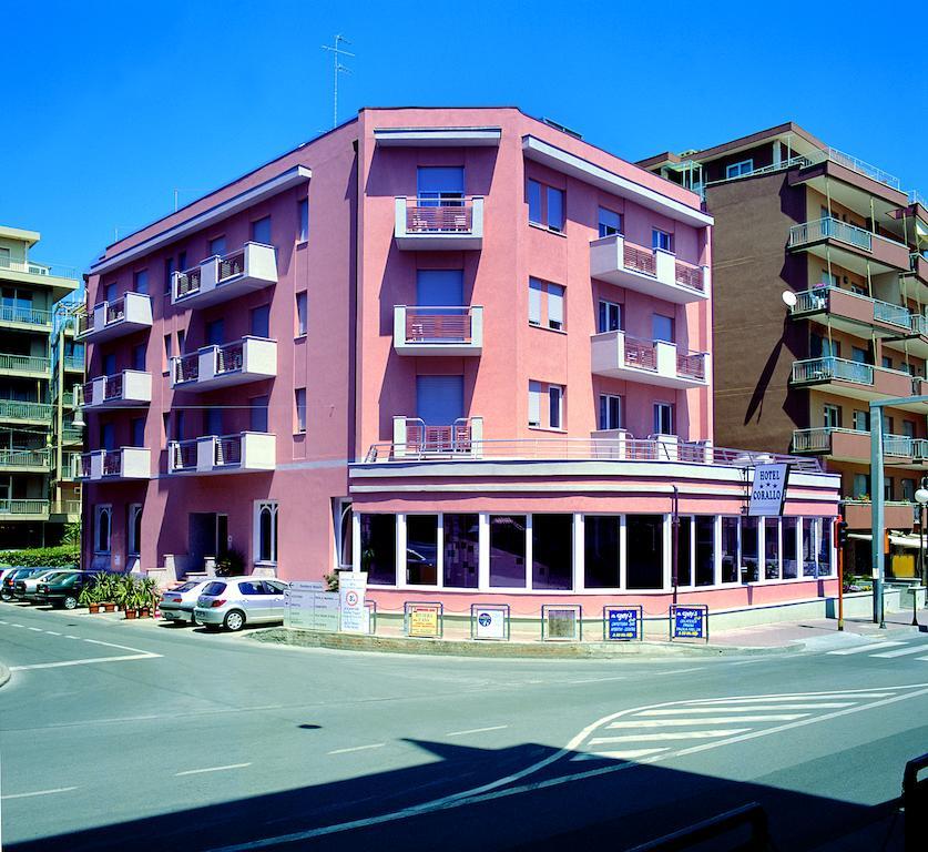 Hotel Corallo Pietra Ligure Zewnętrze zdjęcie